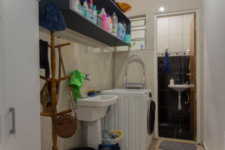 Casa à venda com 179m², 3 quartos e 3 vagasÁrea de Serviço