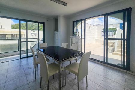 Apartamento para alugar com 240m², 3 quartos e 2 vagasSala 2