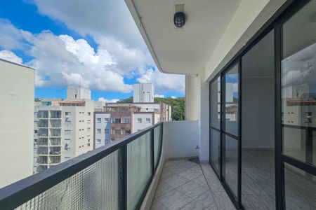 Apartamento para alugar com 240m², 3 quartos e 2 vagasvaranda 