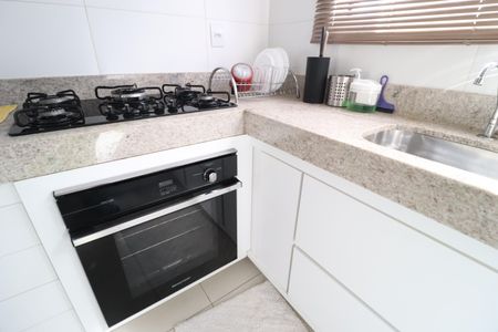 Apartamento para alugar com 70m², 2 quartos e 2 vagasCozinha