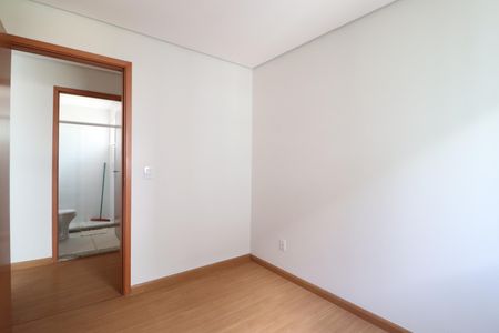 Apartamento para alugar com 54m², 2 quartos e 1 vagaQuarto 1