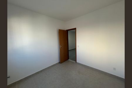 Quarto de casa para alugar com 1 quarto, 65m² em Todos Os Santos, Rio de Janeiro