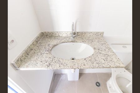 Apartamento para alugar com 38m², 2 quartos e sem vaga Apartamento para alugar com 38m², 2 quartos e sem vagaBanheiro