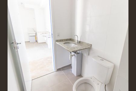Apartamento para alugar com 38m², 2 quartos e sem vaga Apartamento para alugar com 38m², 2 quartos e sem vagaBanheiro