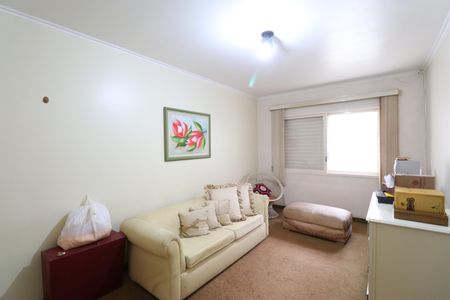 Casa à venda com 244m², 3 quartos e 4 vagasQuarto 2