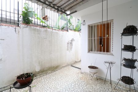 Casa à venda com 244m², 3 quartos e 4 vagasQuintal