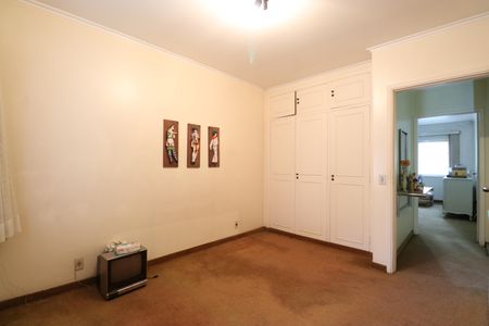 Casa à venda com 244m², 3 quartos e 4 vagasQuarto 1