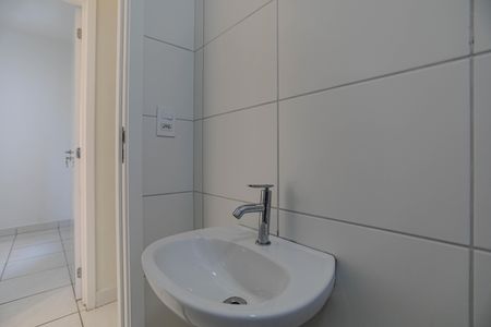 Apartamento para alugar com 67m², 2 quartos e 2 vagas Apartamento para alugar com 67m², 2 quartos e 2 vagasBanheiro
