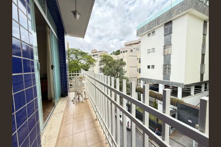 Apartamento à venda com 3 quartos, 127m² em Santo Antônio, Belo Horizonte