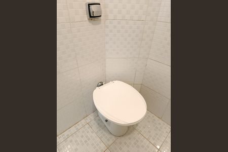 Banheiro de apartamento à venda com 1 quarto, 55m² em Pinheiros, São Paulo