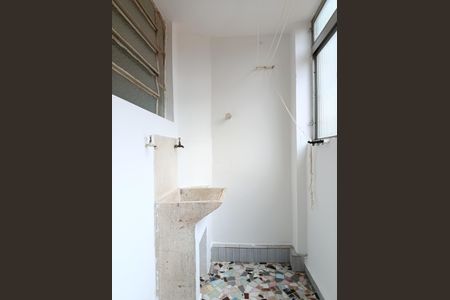 Apartamento à venda com 55m², 1 quarto e sem vaga Apartamento à venda com 55m², 1 quarto e sem vagaÁrea de Serviço