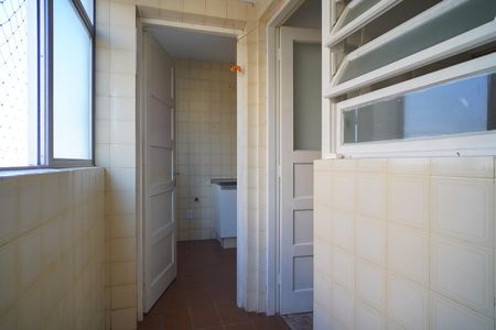 Apartamento à venda com 70m², 2 quartos e 1 vagaÁrea  de serviço 