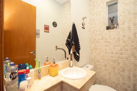 Casa à venda com 120m², 3 quartos e 2 vagasLavabo