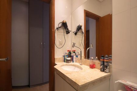 Casa à venda com 120m², 3 quartos e 2 vagasBanheiro 