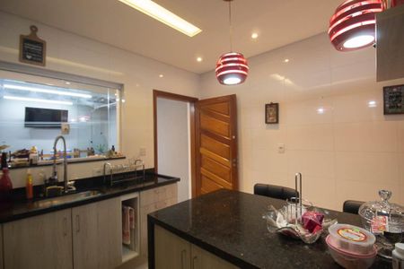 Casa à venda com 120m², 3 quartos e 2 vagasCozinha 