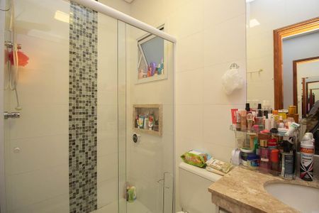 Casa à venda com 120m², 3 quartos e 2 vagasBanheiro da Suíte