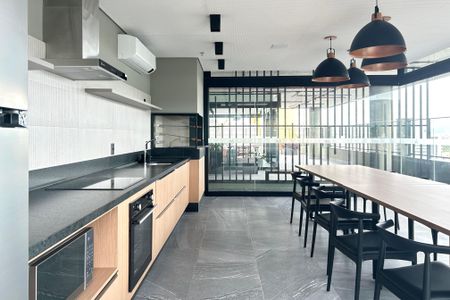 Apartamento para alugar com 31m², 1 quarto e sem vagaÁrea comum - Salão de festas