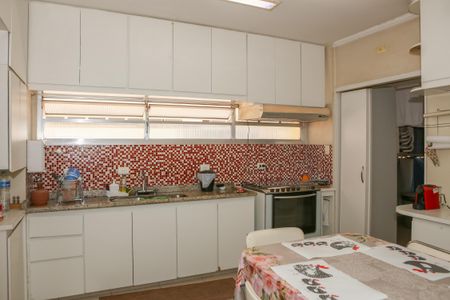 Apartamento à venda com 169m², 3 quartos e 1 vaga Apartamento à venda com 169m², 3 quartos e 1 vagaCozinha