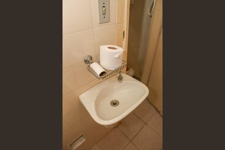 Apartamento à venda com 169m², 3 quartos e 1 vaga Apartamento à venda com 169m², 3 quartos e 1 vagaBanheiro de Serviço