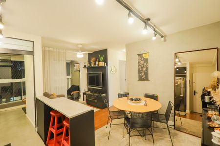 Sala de estar - Jantar de apartamento à venda com 2 quartos, 58m² em Jardim das Acacias, São Paulo