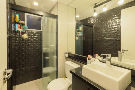 Apartamento à venda com 58m², 2 quartos e 1 vagaBanheiro da Suíte 1