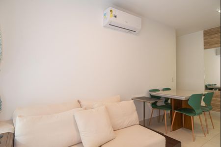 Sala de apartamento à venda com 2 quartos, 67m² em Bela Vista, São Paulo