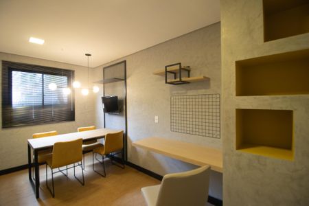 Apartamento para alugar com 37m², 2 quartos e 1 vaga Apartamento para alugar com 37m², 2 quartos e 1 vagaSala de Coworking
