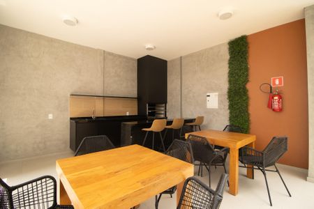 Apartamento para alugar com 37m², 2 quartos e 1 vaga Apartamento para alugar com 37m², 2 quartos e 1 vagaÁrea comum - Churrasqueira