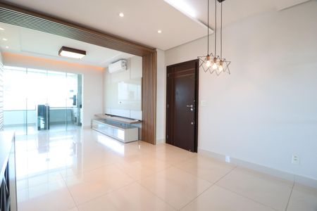 Apartamento para alugar com 115m², 3 quartos e 2 vagasSala