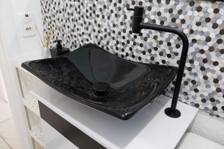 Apartamento à venda com 40m², 2 quartos e sem vaga Apartamento à venda com 40m², 2 quartos e sem vagaBanheiro