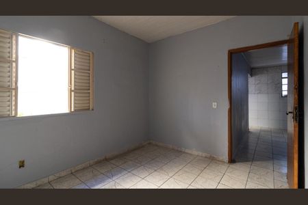 Quarto 1 de casa para alugar com 2 quartos, 80m² em Vila Paranagua, São Paulo