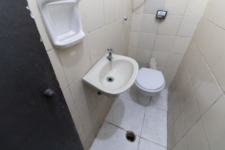 Banheiro  de casa para alugar com 1 quarto, 23m² em Aclimação, São Paulo