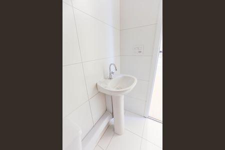 Apartamento para alugar com 43m², 2 quartos e 1 vaga Apartamento para alugar com 43m², 2 quartos e 1 vagaBanheiro
