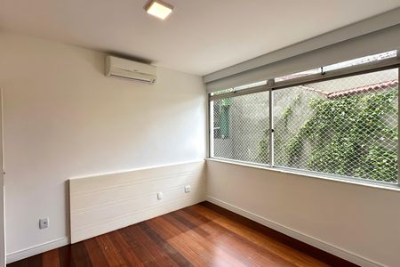 Apartamento à venda com 137m², 3 quartos e 1 vagaQuarto 1