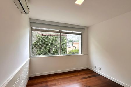 Apartamento à venda com 137m², 3 quartos e 1 vagaQuarto 1