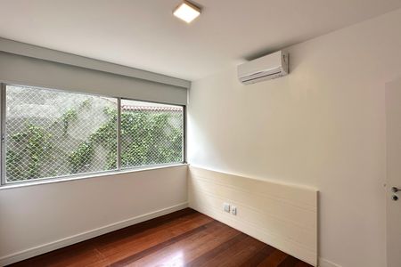 Apartamento à venda com 137m², 3 quartos e 1 vagaQuarto 1