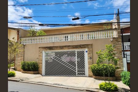 Casa à venda com 250m², 3 quartos e 4 vagas
