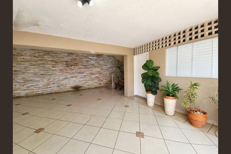 Casa à venda com 250m², 3 quartos e 4 vagas