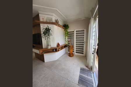 Casa à venda com 250m², 3 quartos e 4 vagas