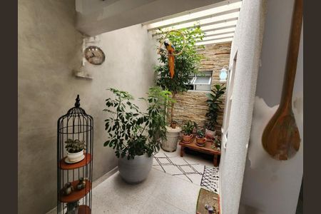 Casa à venda com 250m², 3 quartos e 4 vagas