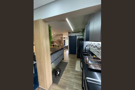 Casa de condomínio à venda com 160m², 3 quartos e 2 vagas