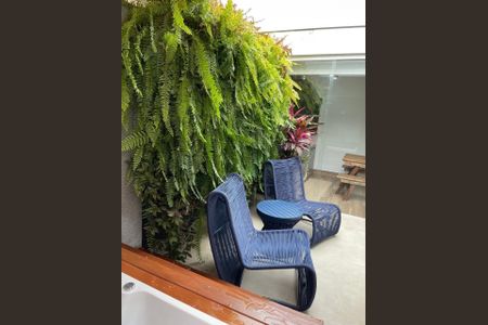 Casa de condomínio à venda com 160m², 3 quartos e 2 vagas