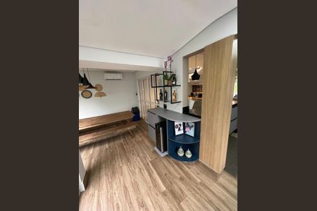 Casa de condomínio à venda com 160m², 3 quartos e 2 vagas