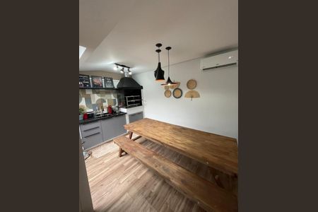 Casa de condomínio à venda com 160m², 3 quartos e 2 vagas