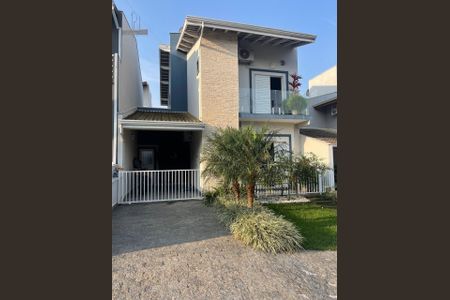 Casa de condomínio à venda com 160m², 3 quartos e 2 vagas