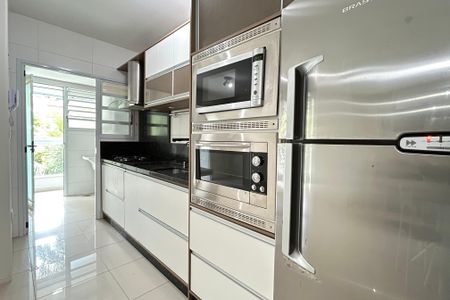 Apartamento para alugar com 76m², 2 quartos e 1 vagaCozinha 