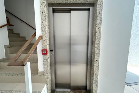 Apartamento para alugar com 76m², 2 quartos e 1 vagaElevador 