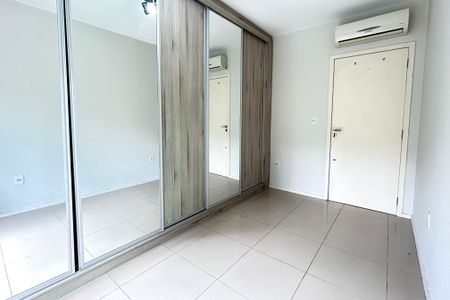 Apartamento para alugar com 76m², 2 quartos e 1 vagaQuarto 