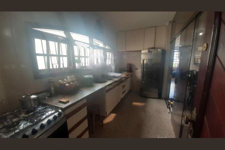 Casa à venda com 3 quartos, 212m² em Interlagos, São Paulo