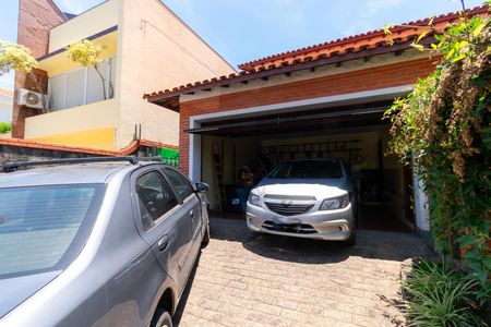 Casa à venda com 216m², 6 quartos e 3 vagasGaragem